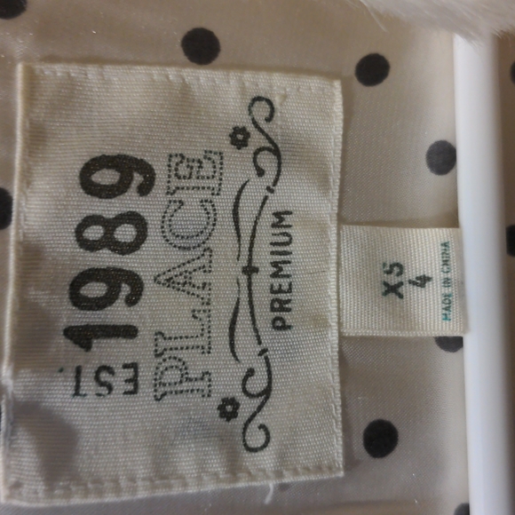 Girls size extra small 4 White fur coat - Picture 4 of 5